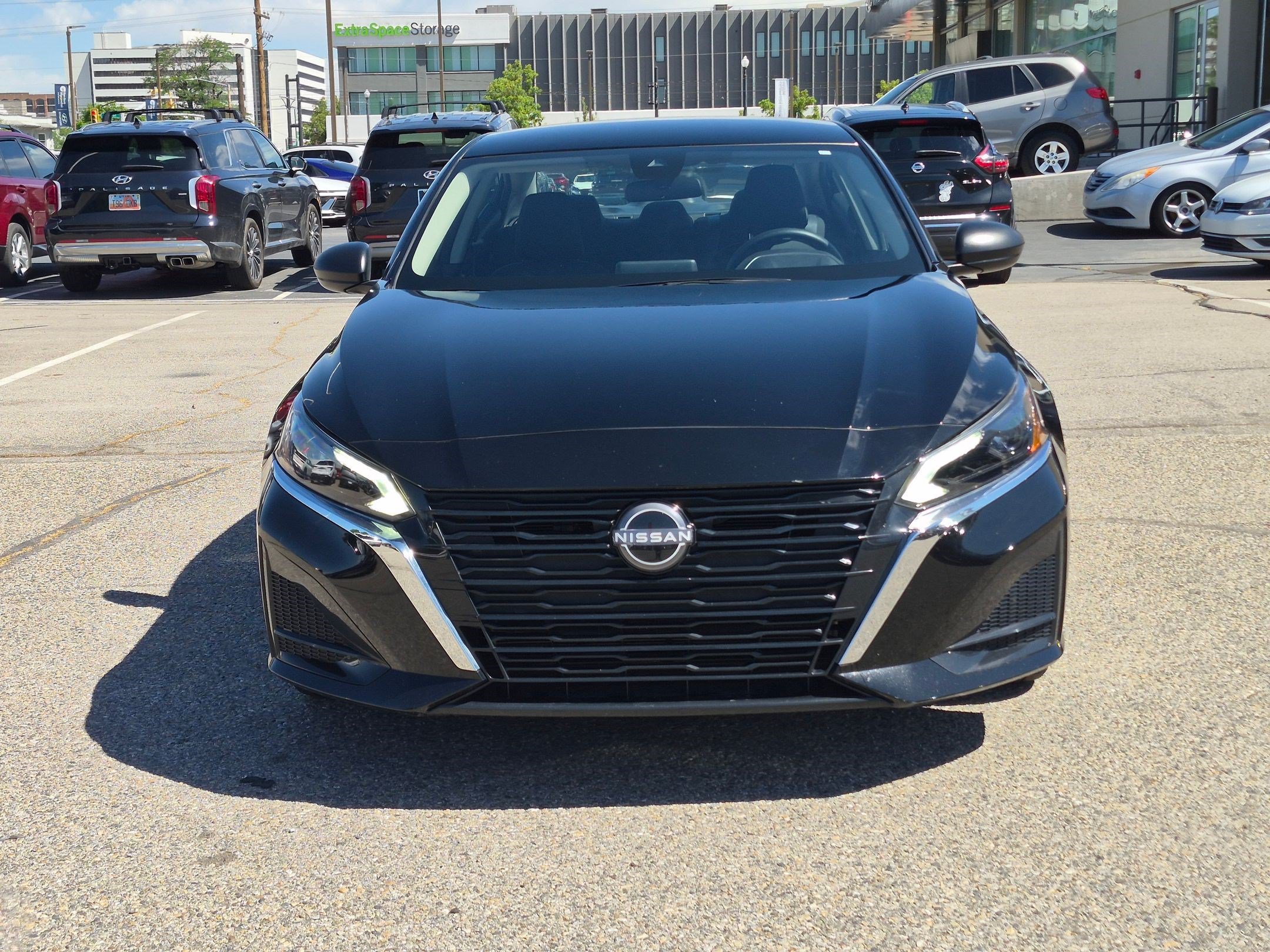 Certified 2025 Nissan Altima 2.5 SV FWD image 12
