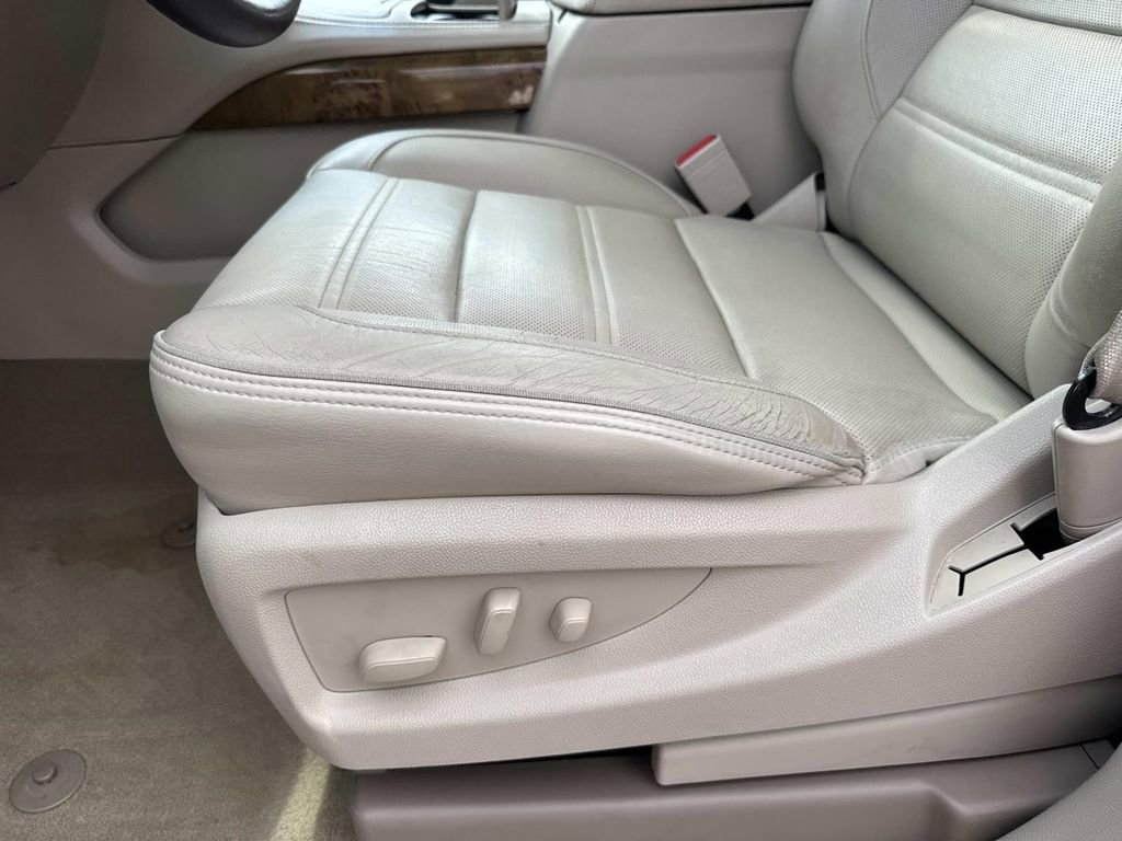 Used 2017 GMC Yukon Denali w/ Open Road Package RWD image 18