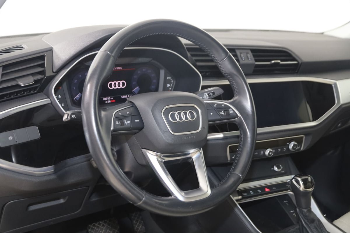 Used 2019 Audi Q3 2.0T Premium w/ Convenience Package AWD/4WD image 6
