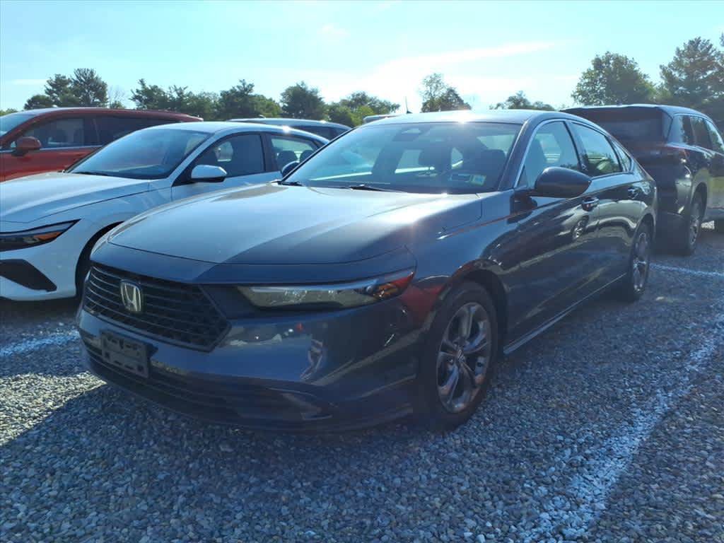Used 2024 Honda Accord EX image 2