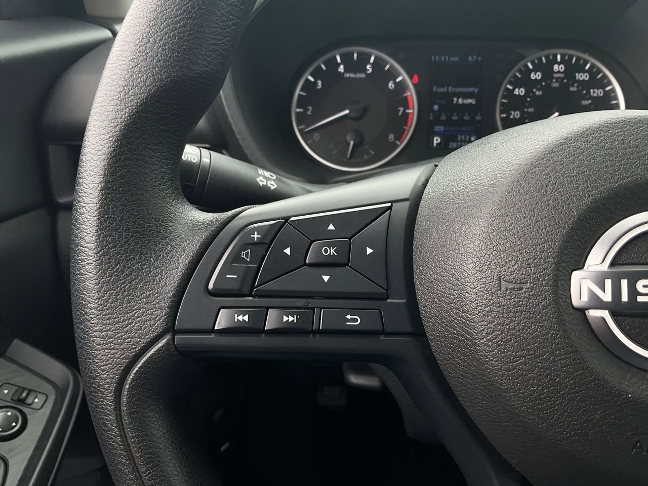 Used 2025 Nissan Sentra S FWD image 28
