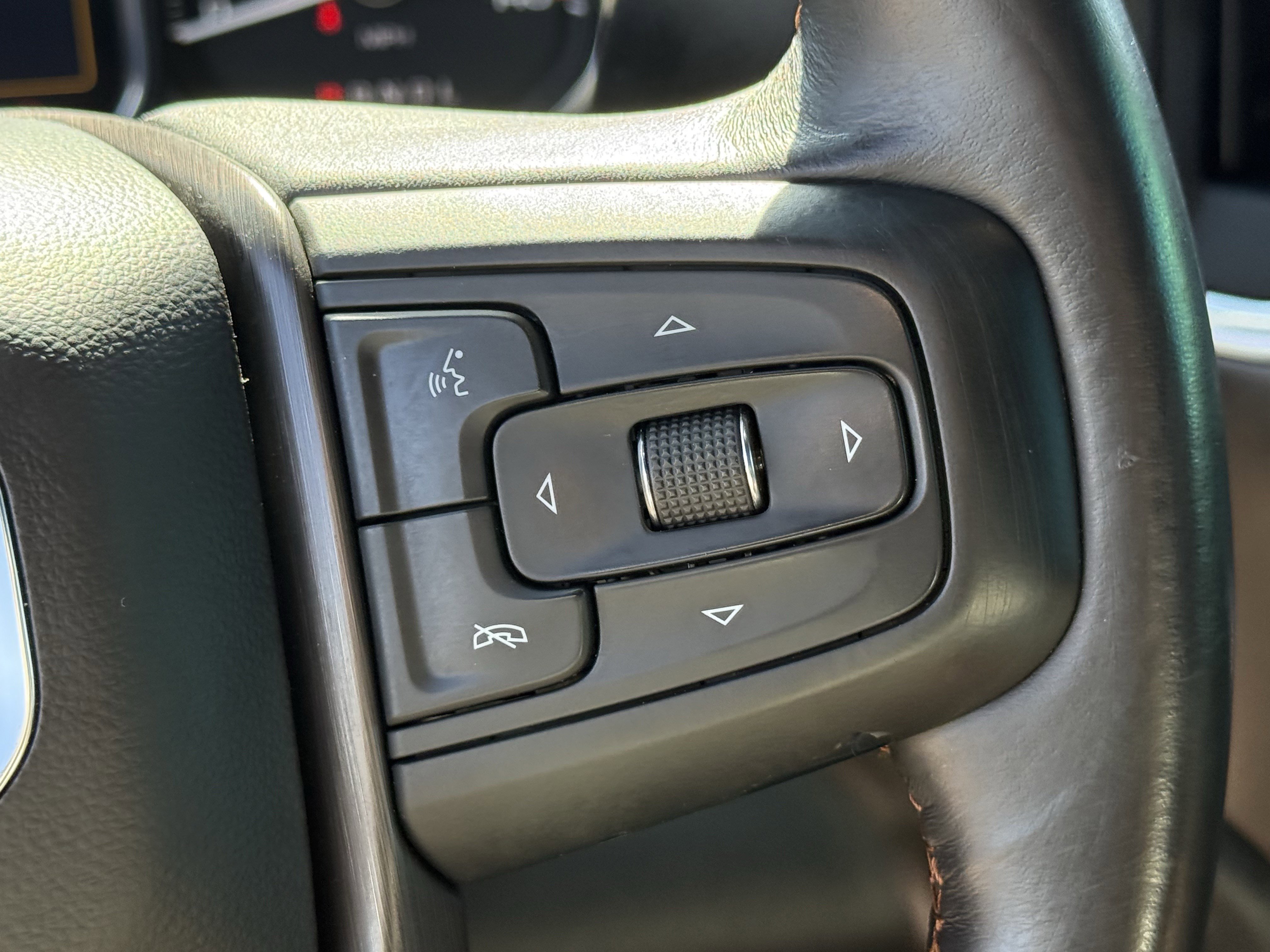 Used 2021 GMC Sierra 1500 AT4 w/ AT4 Value Package image 16