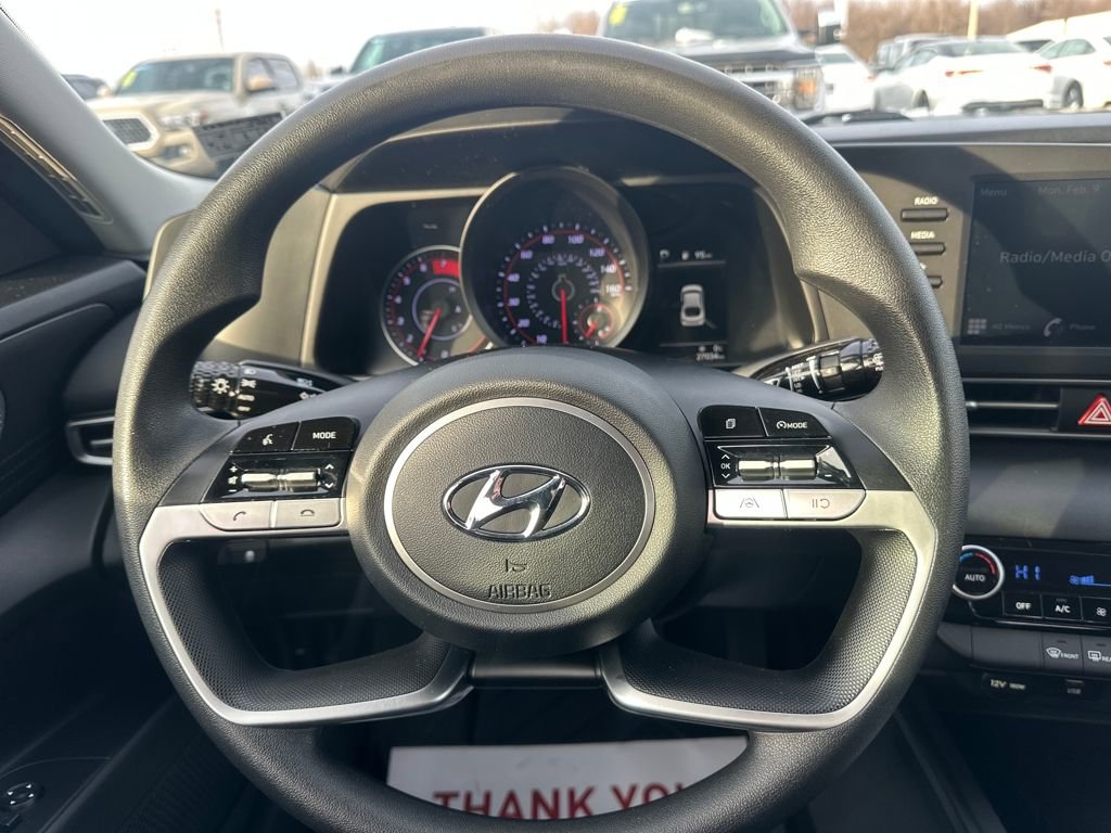 Used 2023 Hyundai Elantra SEL image 19