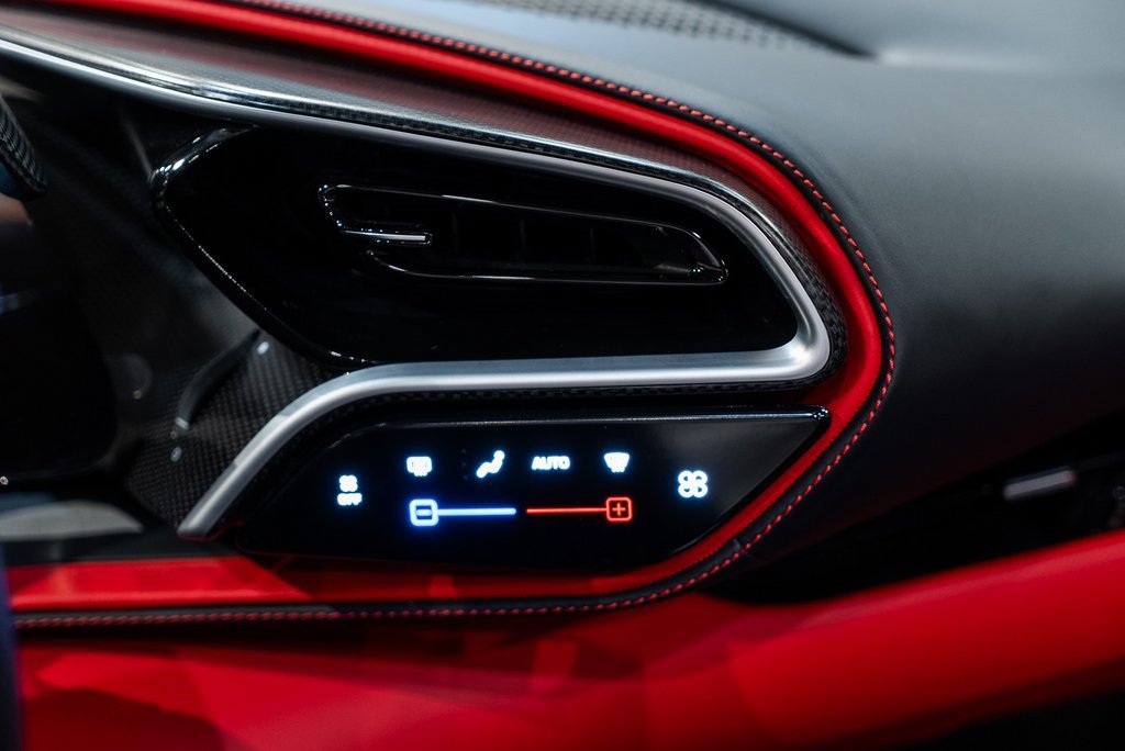 Used 2023 Ferrari 296 GTS image 31