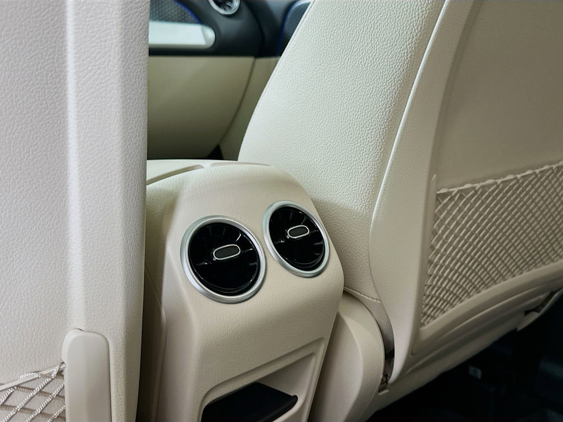 Certified 2025 Mercedes-Benz GLB 250 GLB 250 image 26