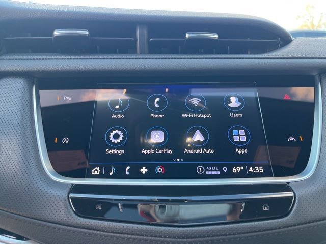 New 2025 Cadillac XT6 Luxury image 28