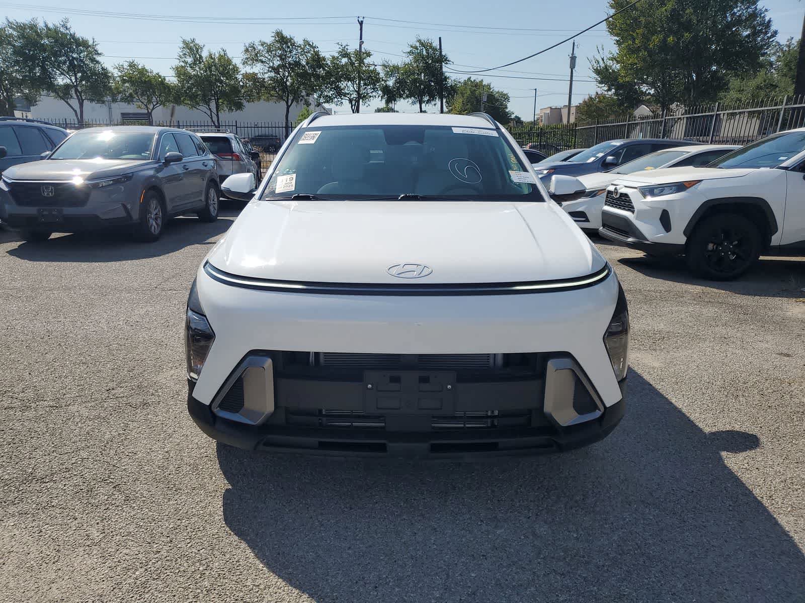 Used 2025 Hyundai Kona SEL FWD image 8