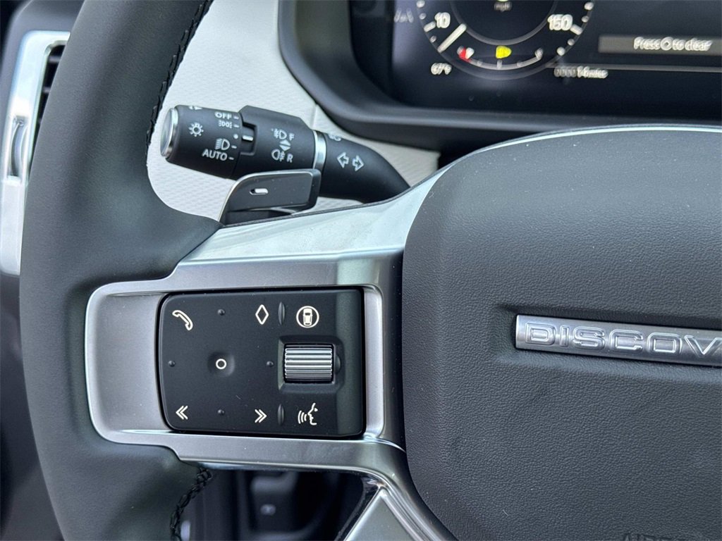 New 2026 Land Rover Discovery Limited Edition image 30
