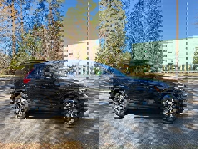 New 2026 Volvo XC40 B5 Plus w/ Protection Package Premier AWD/4WD image 5