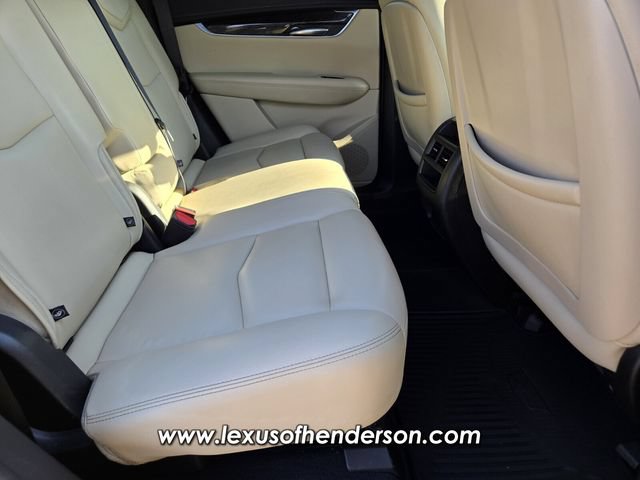 Used 2019 Cadillac XT5 FWD image 14