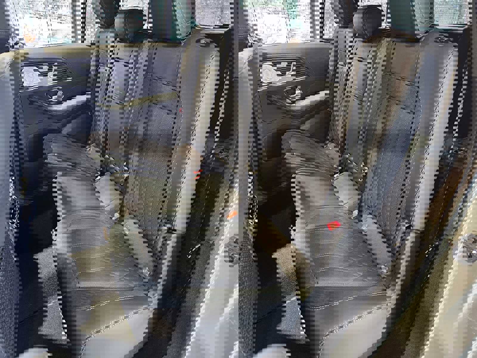 Used 2025 Mercedes-Benz GLS 63 AMG 4MATIC image 12