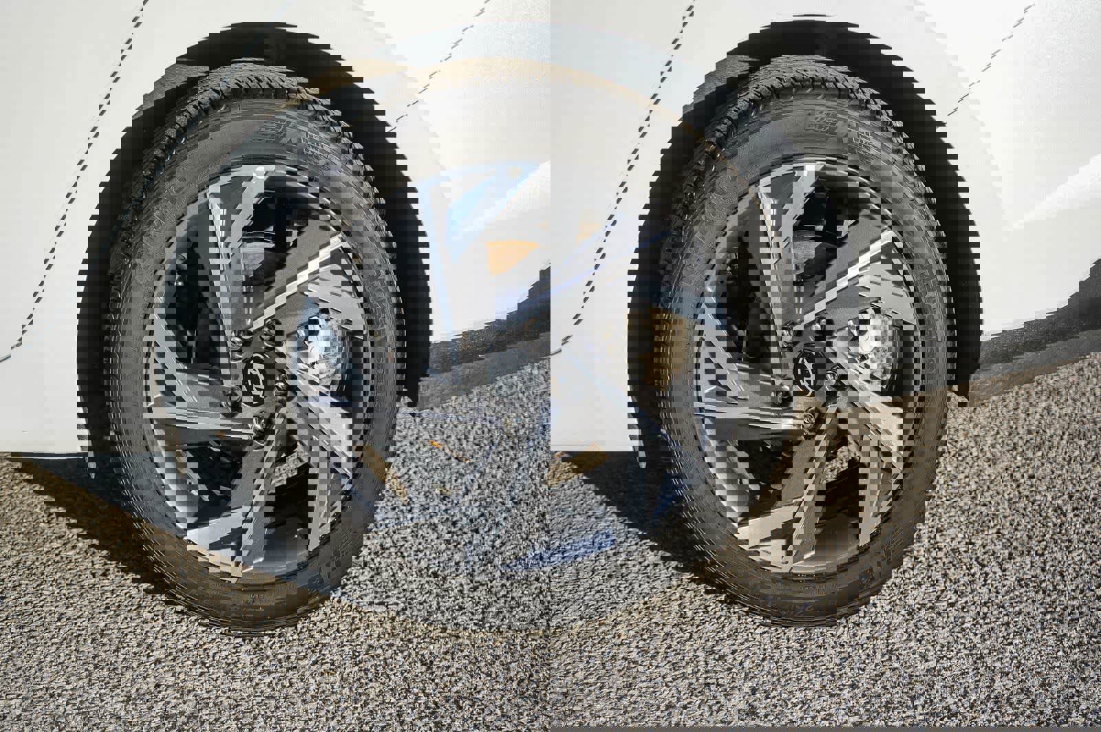 New 2025 Hyundai Elantra Sport image 5