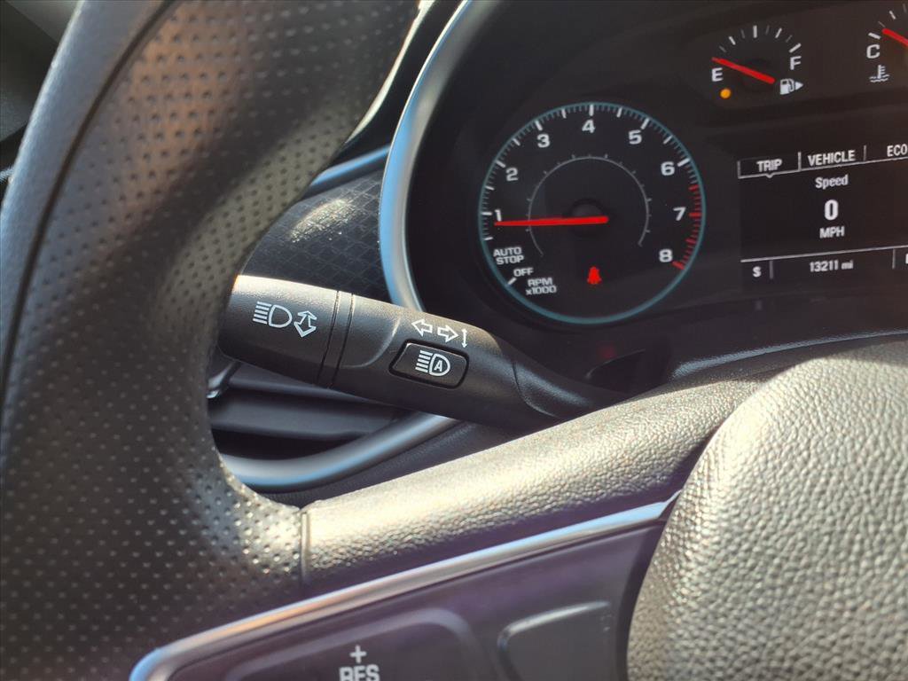 Used 2025 Chevrolet Malibu LS image 13