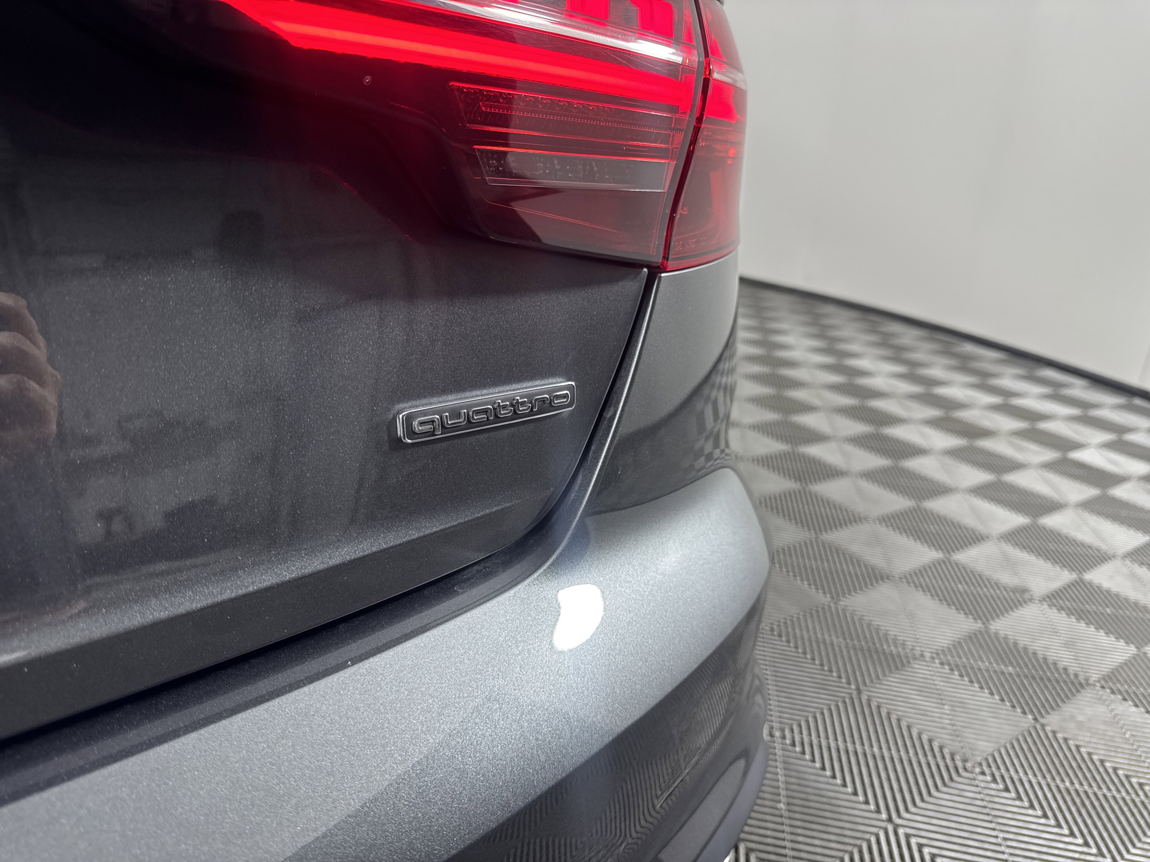 Used 2021 Audi A4 2.0T Premium Plus w/ Premium Plus Package image 7