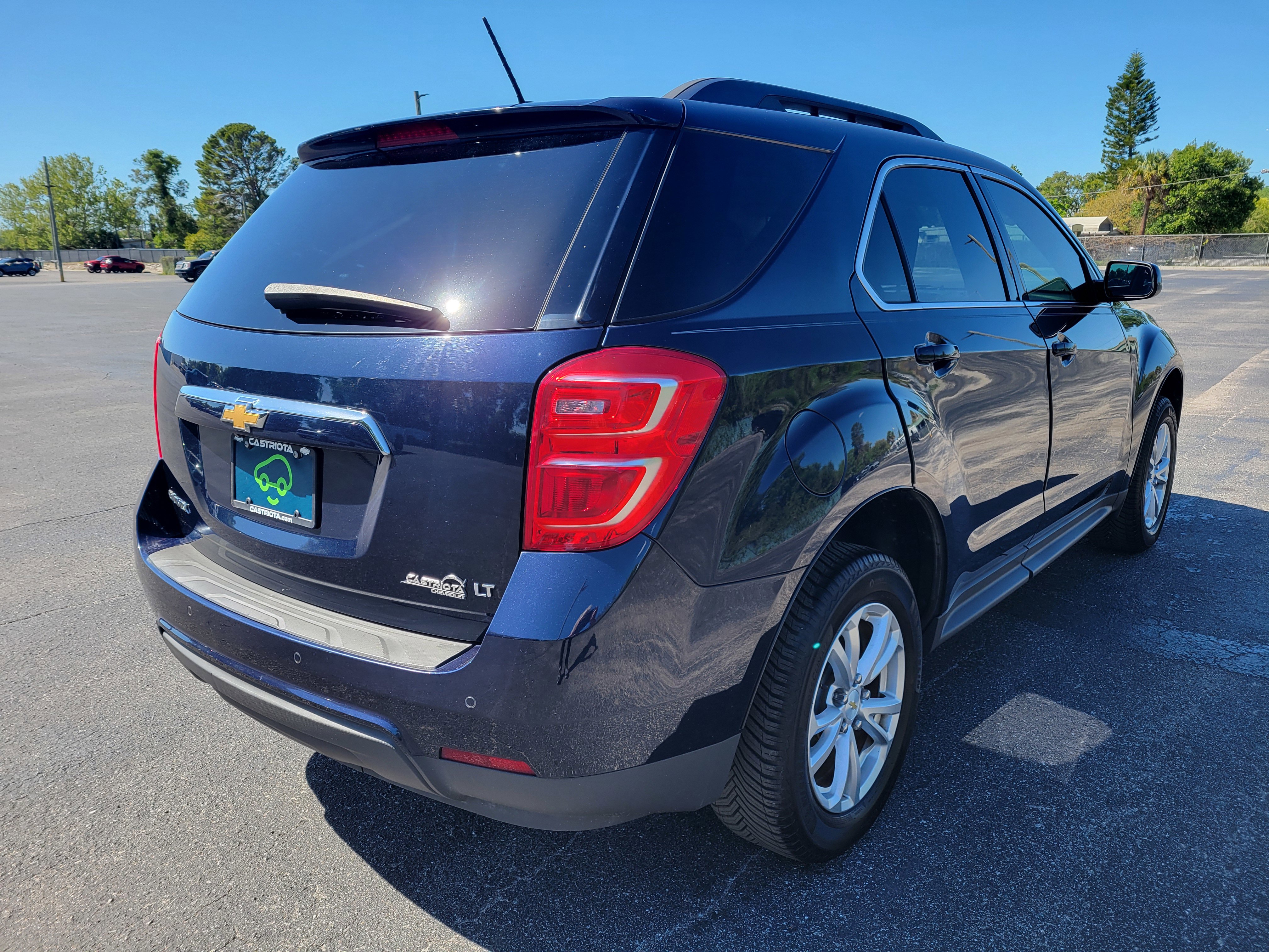 Used 2017 Chevrolet Equinox LT w/ Convenience Package FWD image 5