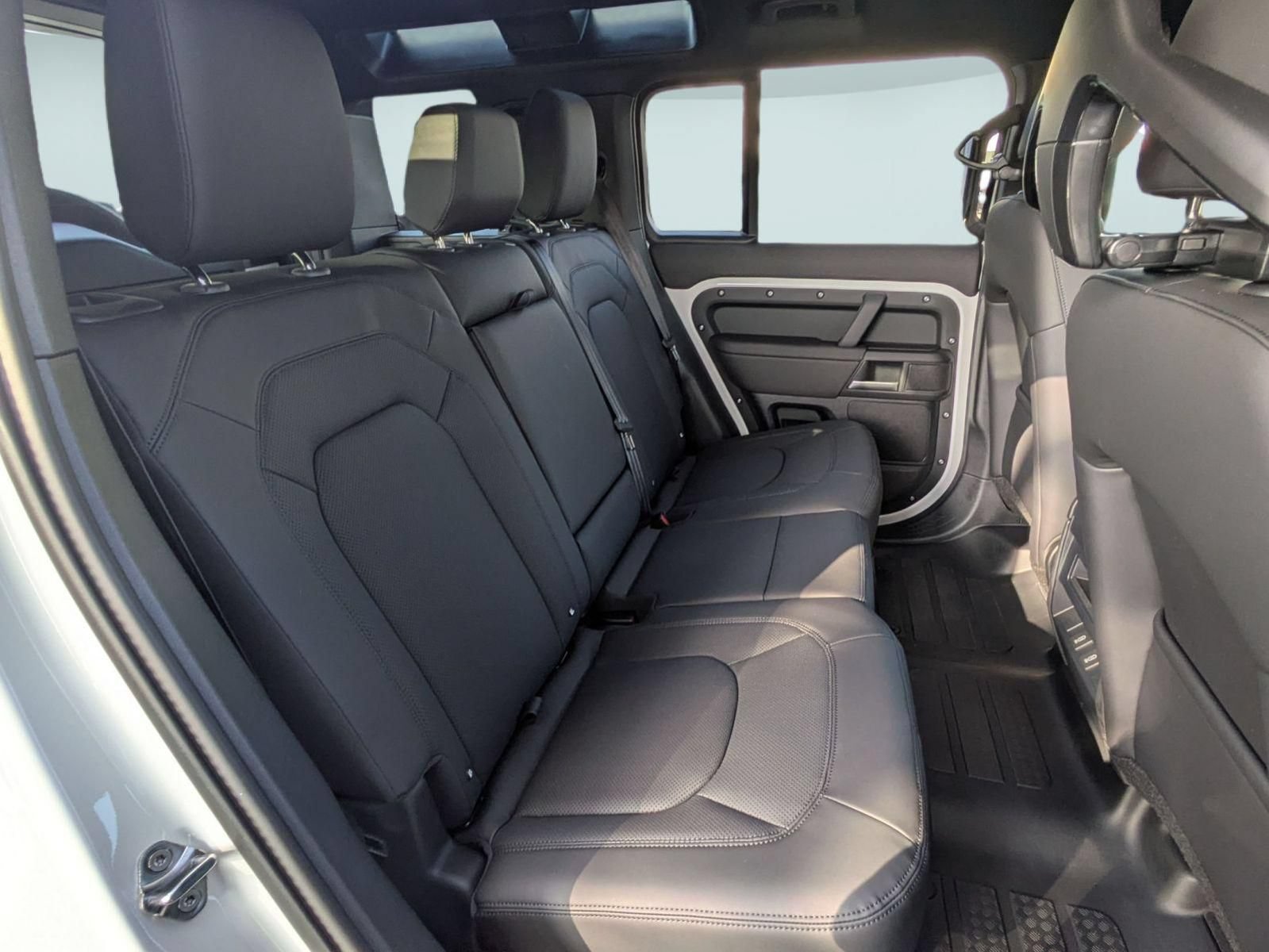 New 2026 Land Rover Defender 110 S AWD/4WD image 29