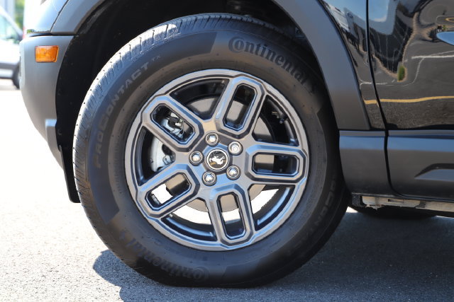 Used 2025 Ford Bronco Sport Big Bend w/ Convenience Package AWD/4WD image 2