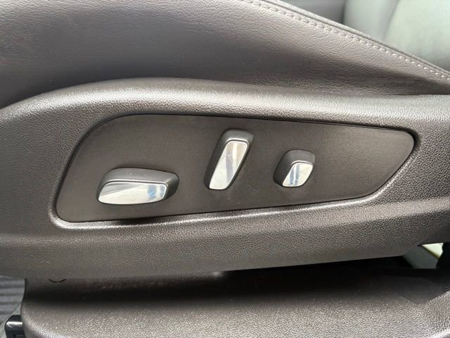 Used 2024 Cadillac XT6 Premium Luxury w/ Technology Package image 28