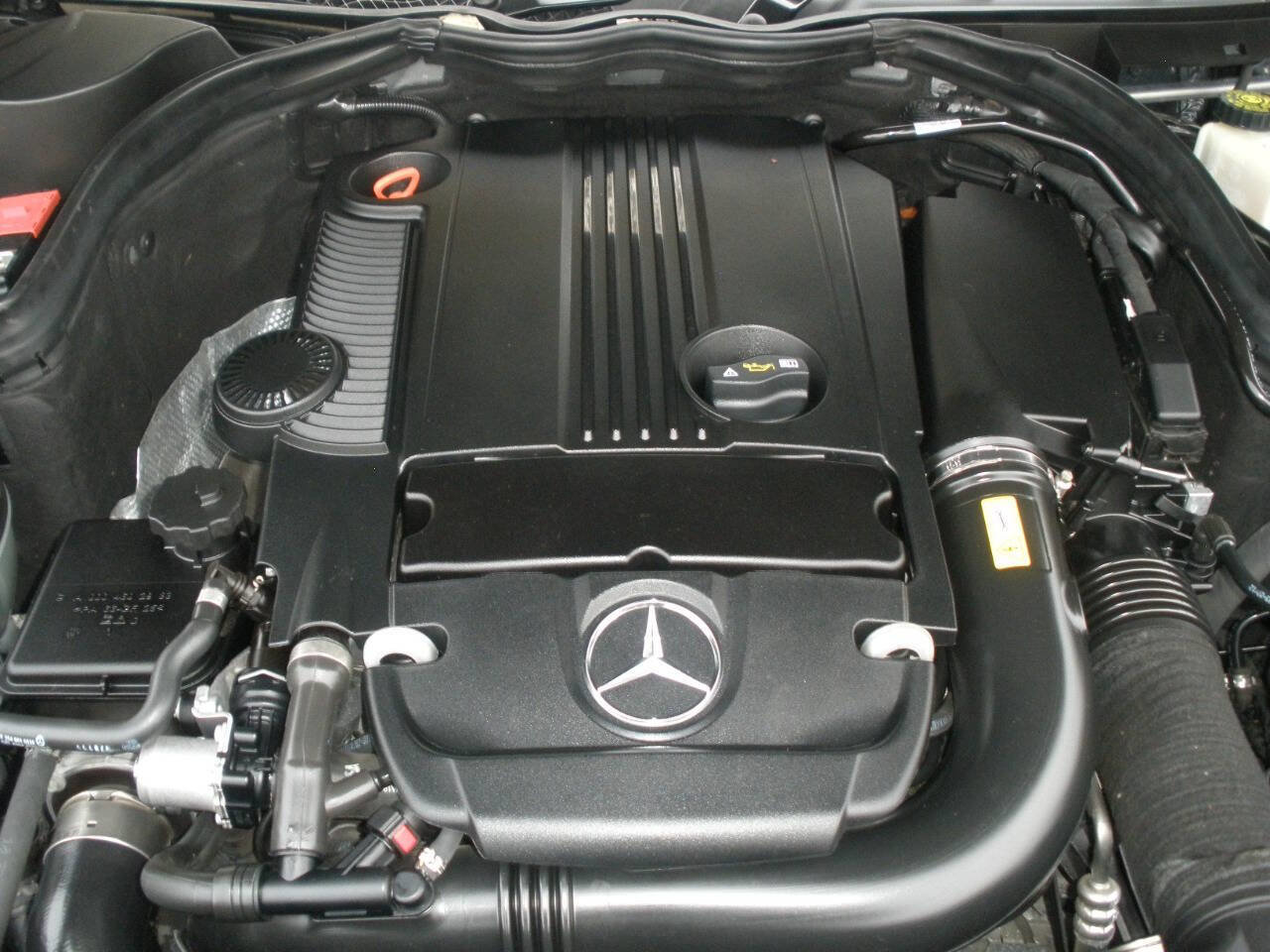 Used 2013 Mercedes-Benz C 250 Sedan image 13