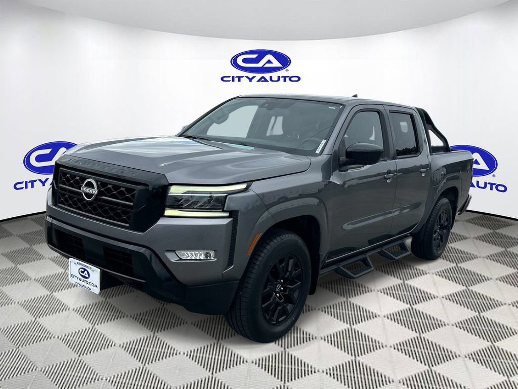 Used 2023 Nissan Frontier SV w/ Midnight Edition Package RWD image 8