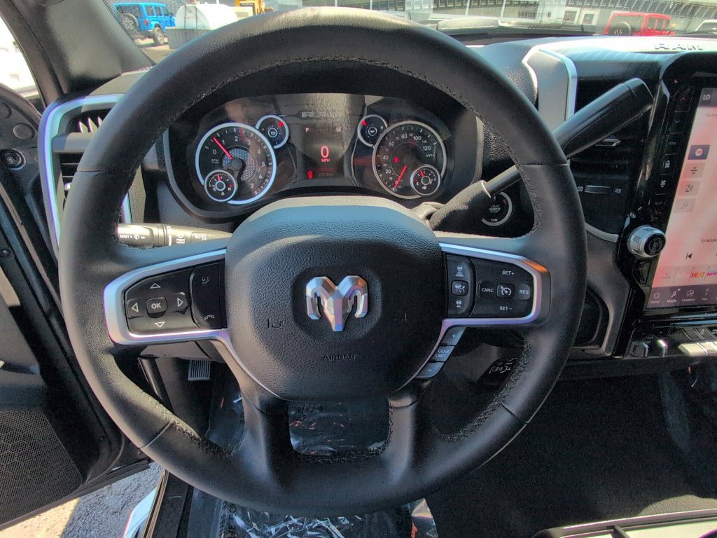 Used 2025 RAM 2500 Big Horn AWD/4WD image 26
