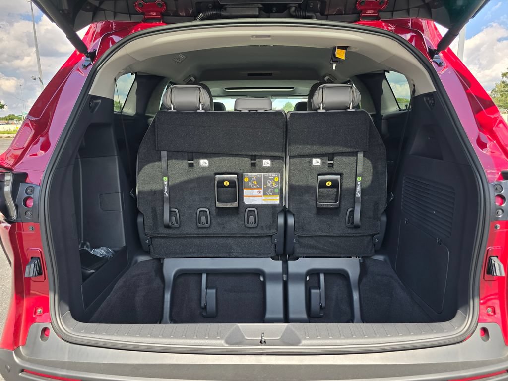 New 2026 Toyota Sienna XLE FWD image 19