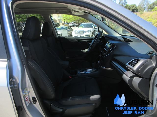 Used 2019 Subaru Forester Premium w/ All-Weather Package image 12