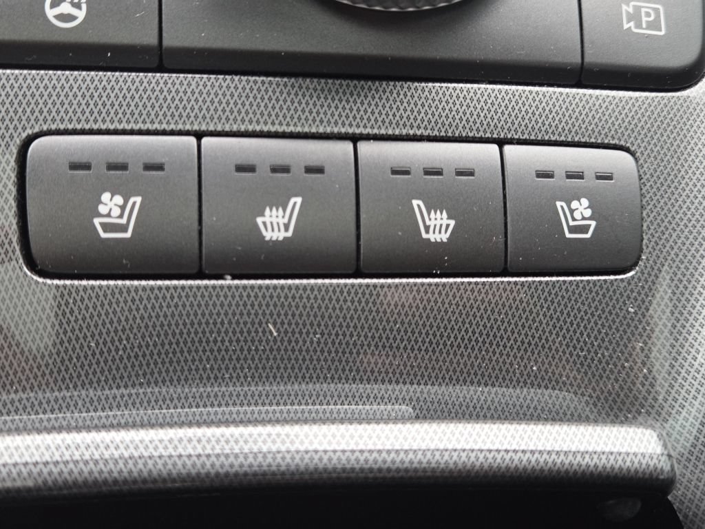 Used 2023 Hyundai Santa Fe Calligraphy w/ Cargo Package AWD/4WD image 6