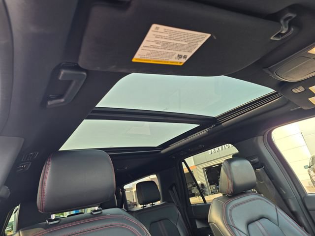 Used 2022 Ford Expedition Max Limited AWD/4WD image 16
