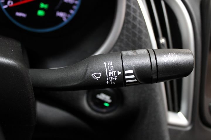 Used 2024 Chevrolet Malibu LT image 30