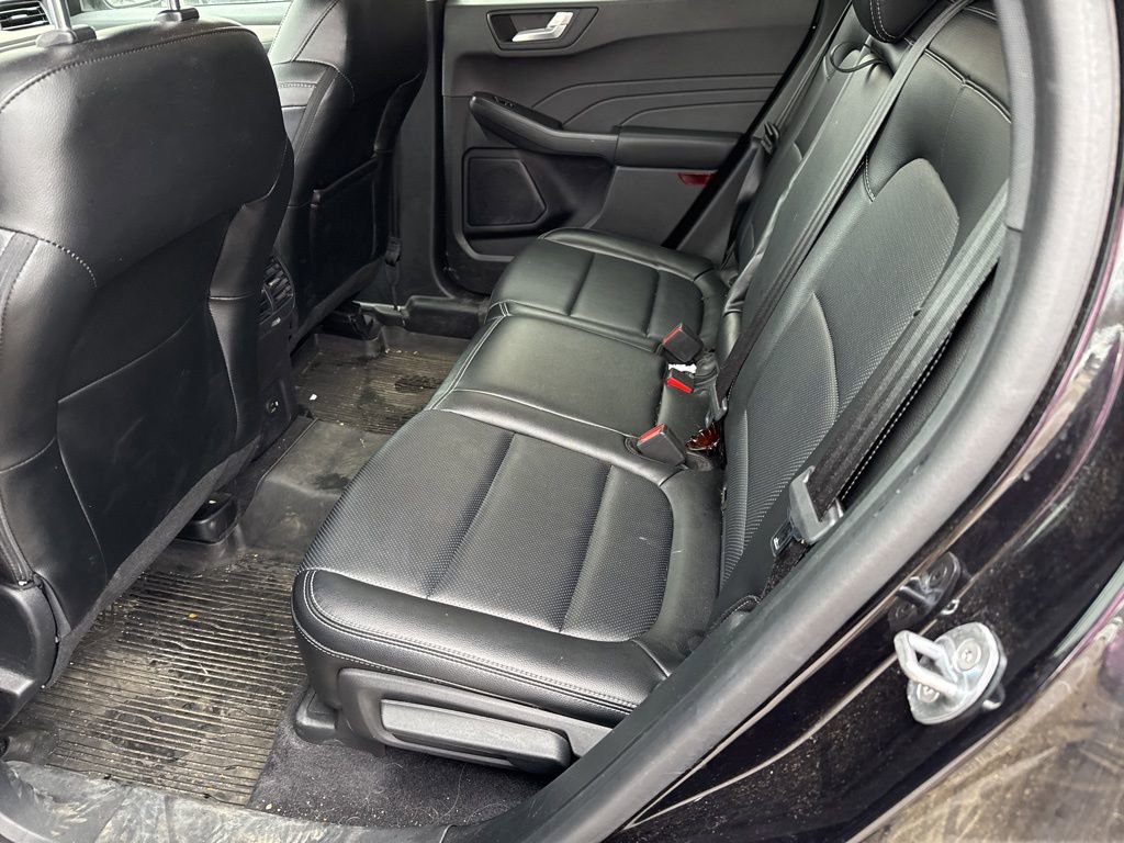 Used 2022 Ford Escape SEL image 12