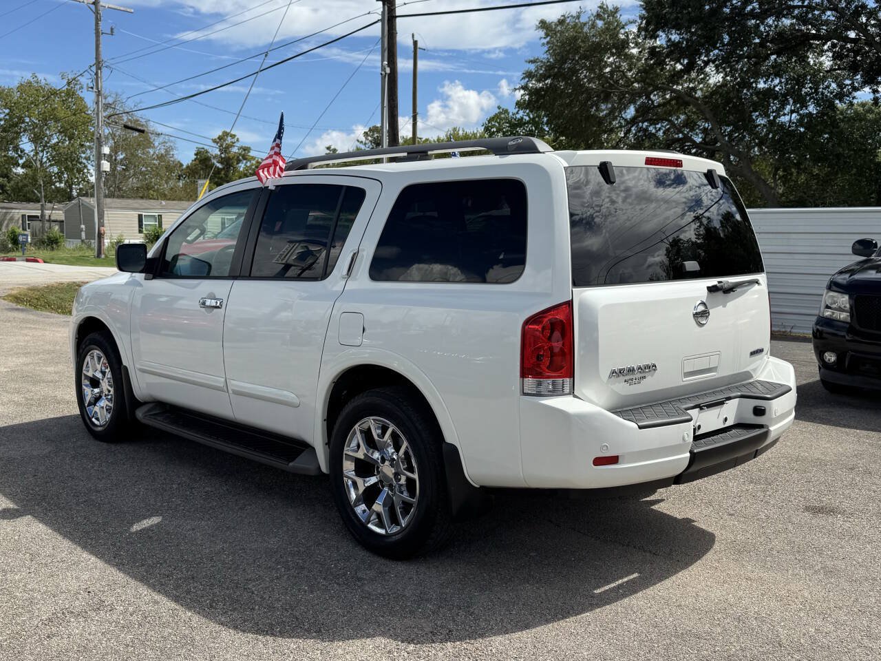 Used 2015 Nissan Armada SV RWD image 8