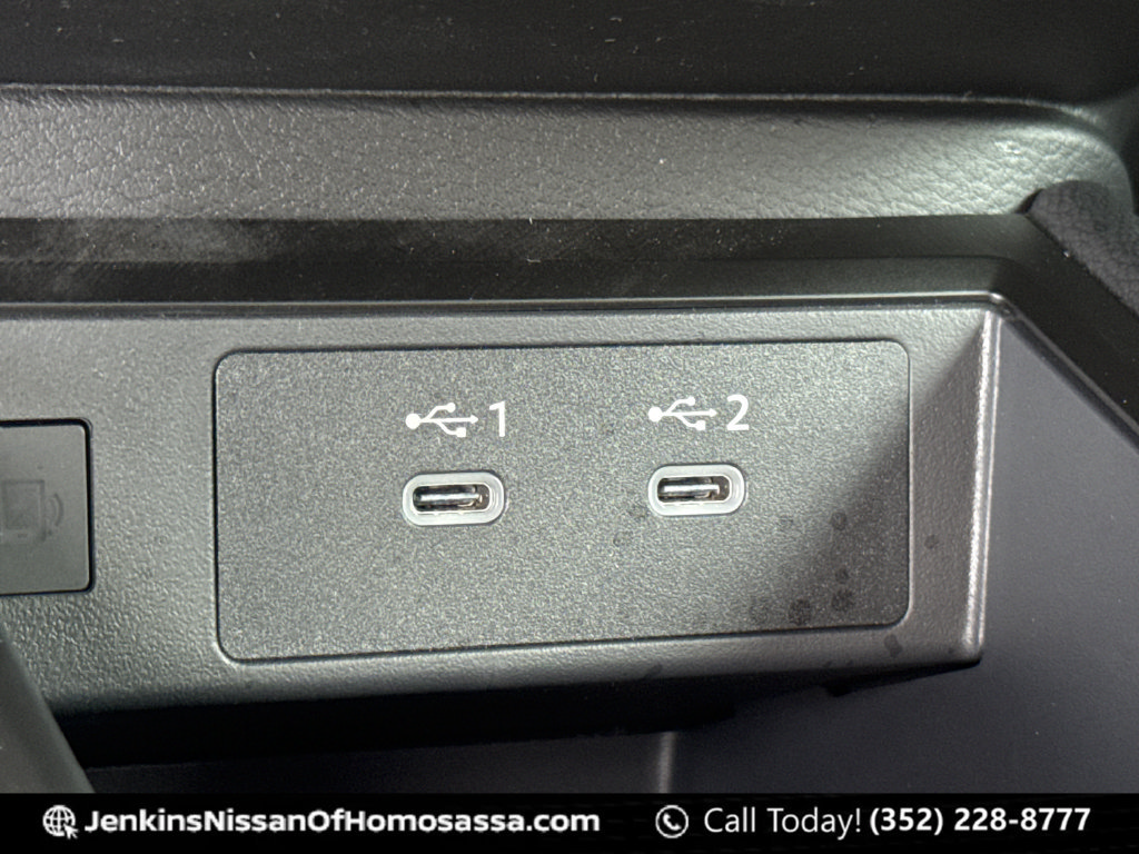 New 2026 Nissan Kicks SR FWD image 33