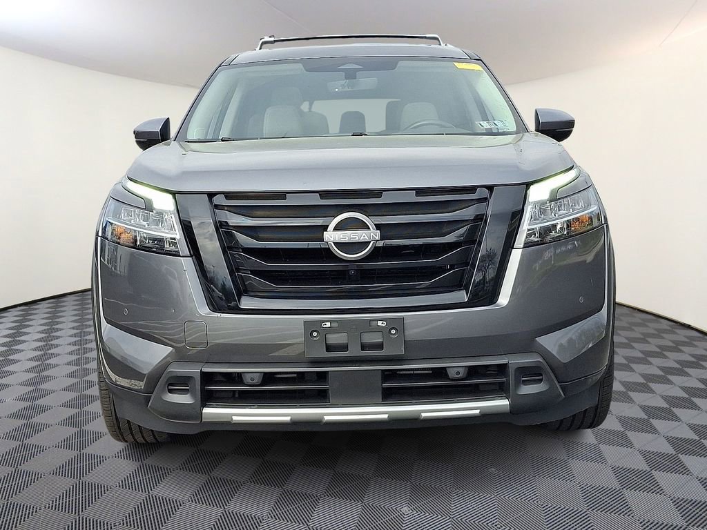 Used 2023 Nissan Pathfinder SL w/ SL Premium Package image 5