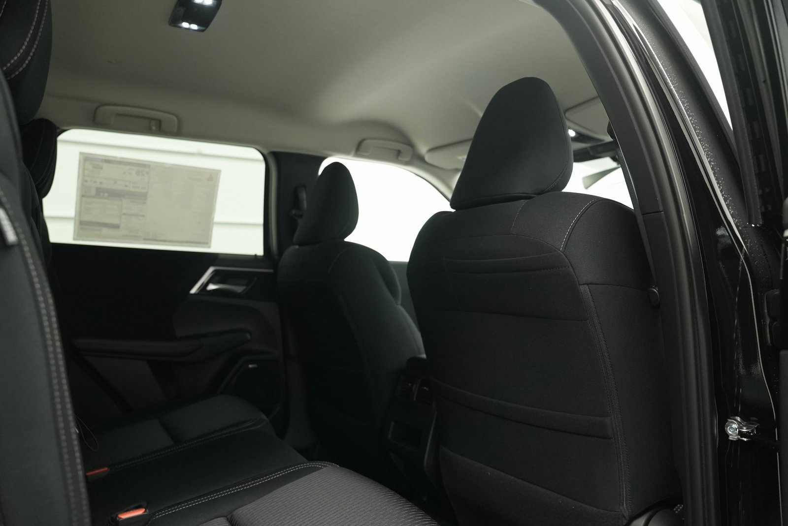 Used 2025 Mitsubishi Outlander ES image 29