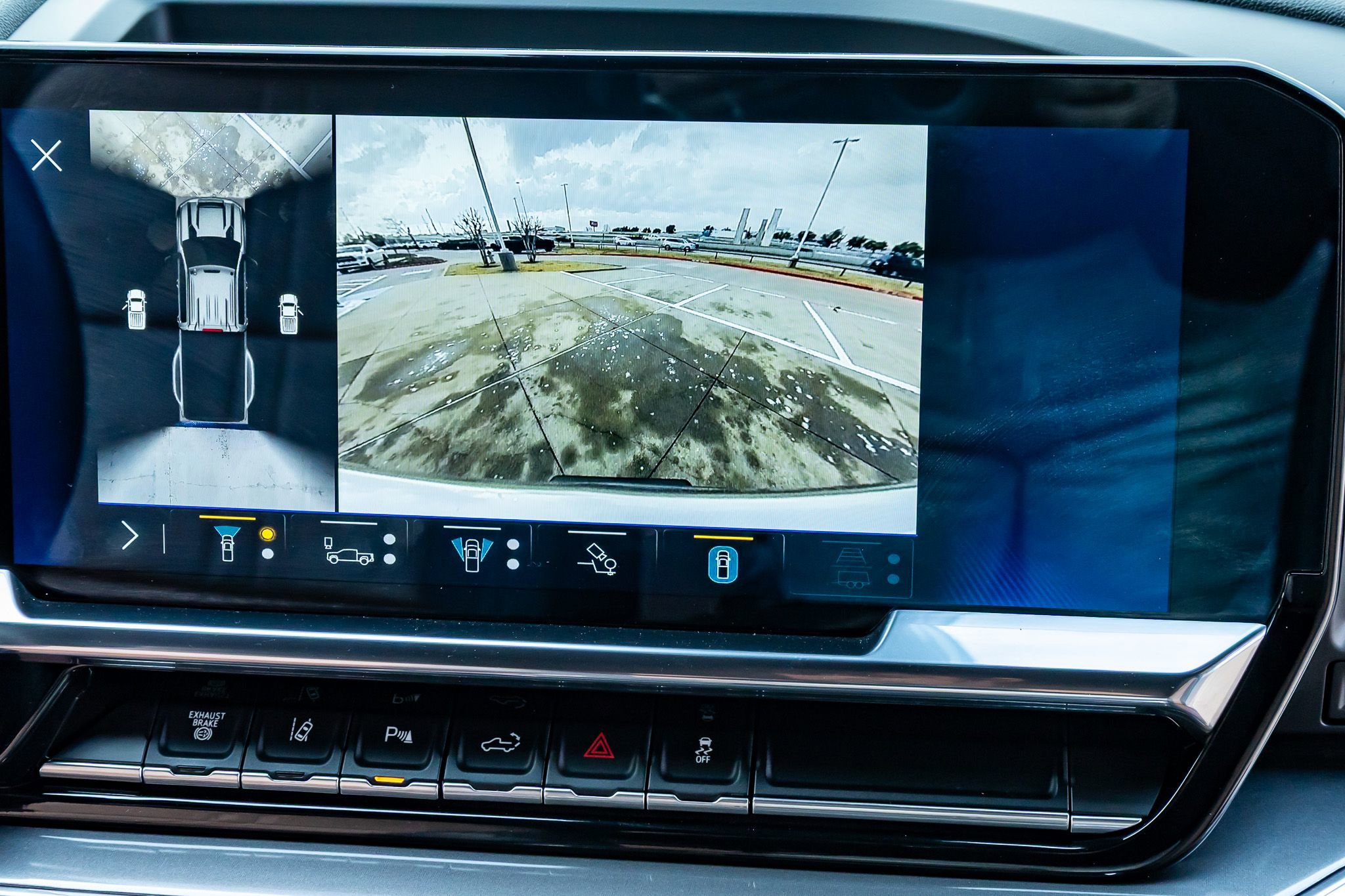 Used 2024 Chevrolet Silverado 3500 High Country w/ High Country Premium Package image 25