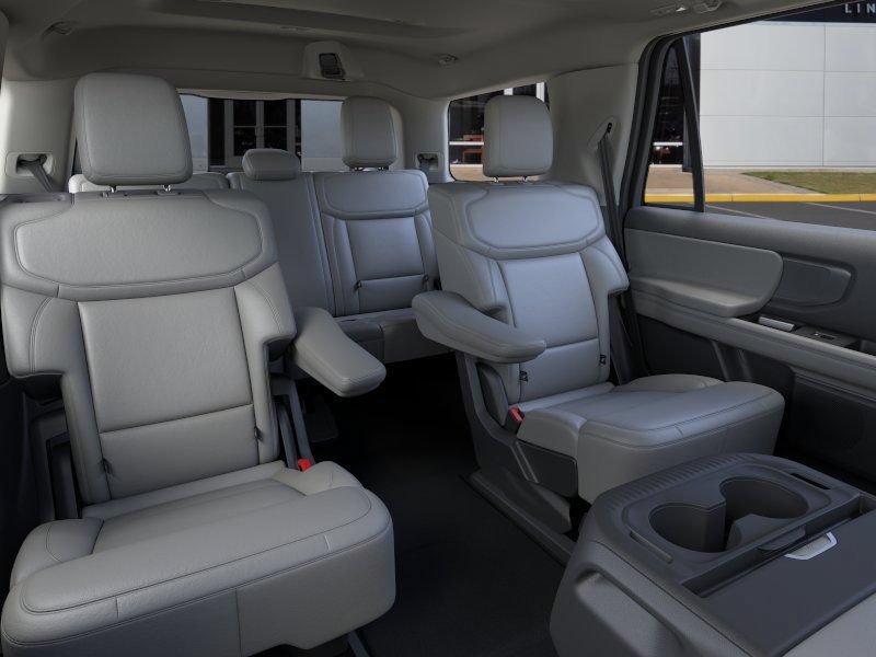 New 2026 Ford Expedition Active RWD image 11