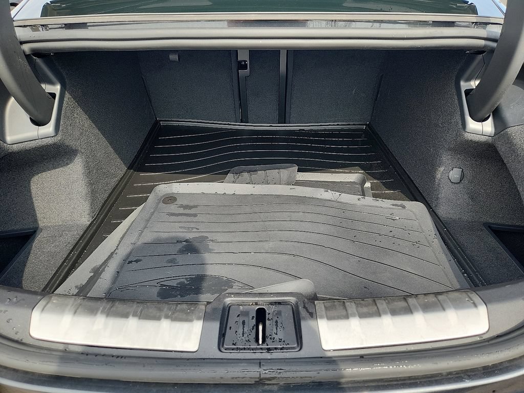 Certified 2025 Porsche Taycan RWD image 29