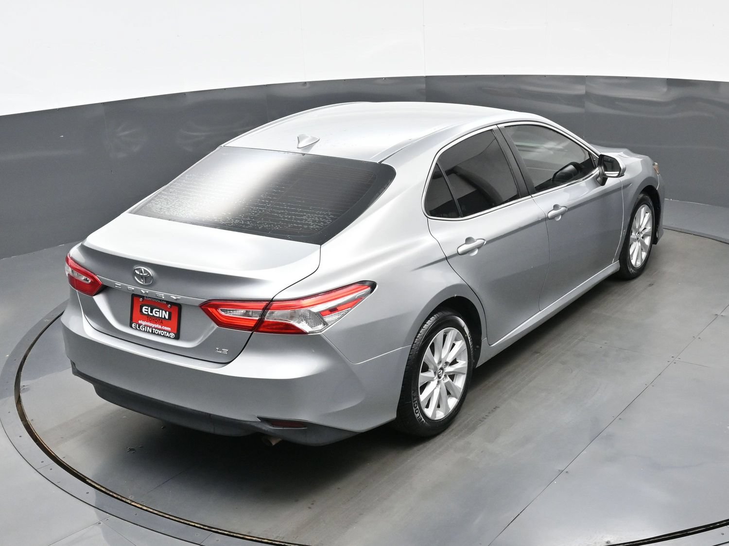 Used 2019 Toyota Camry LE FWD image 39