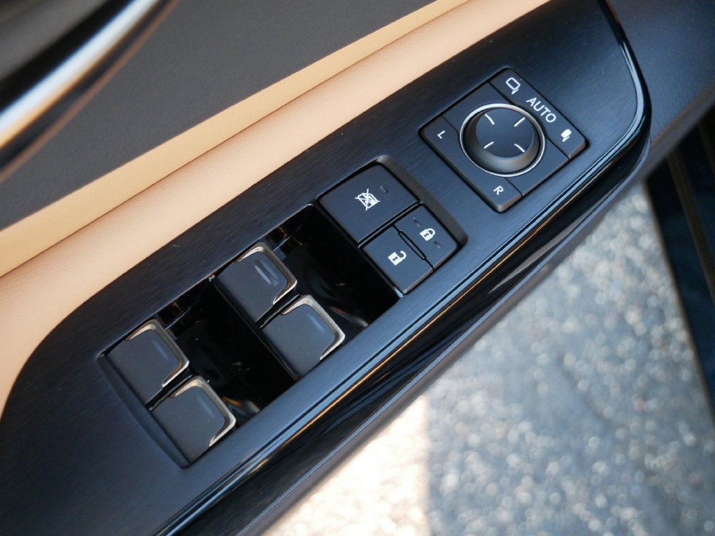 Certified 2025 Lexus ES 350 w/ Premium Package FWD image 15