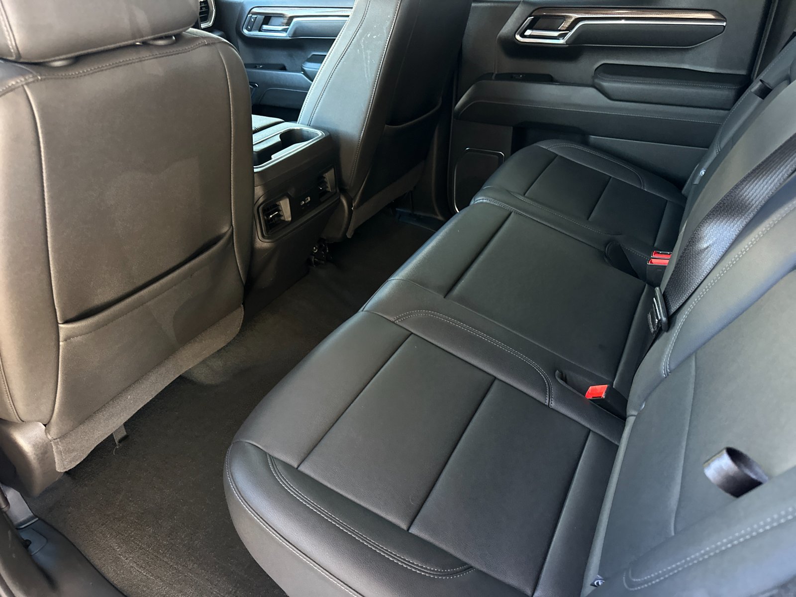 Used 2024 Chevrolet Silverado 1500 LT Trail Boss w/ LT Trail Boss Premium Package AWD/4WD image 11
