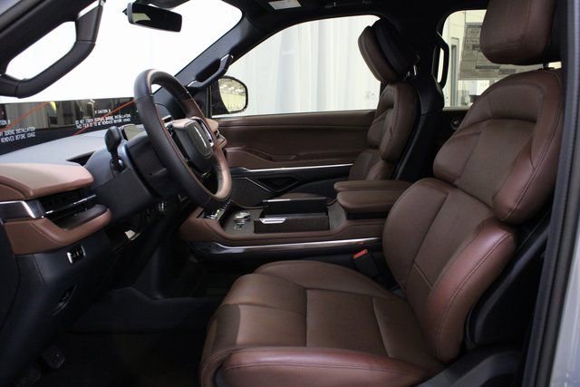 New 2026 Lincoln Navigator L Reserve image 53