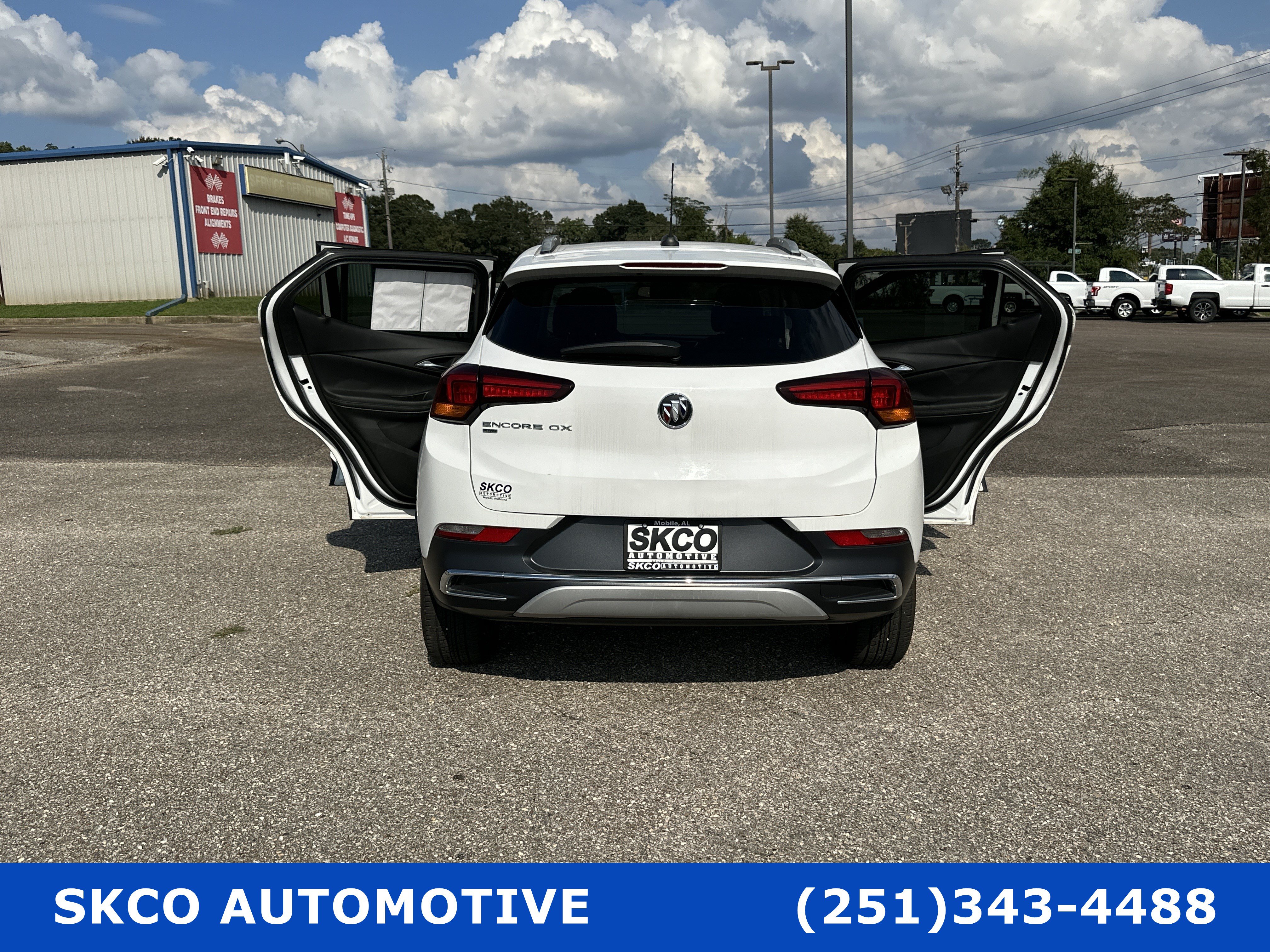Used 2021 Buick Encore GX Essence w/ Experience Buick Package AWD/4WD image 31