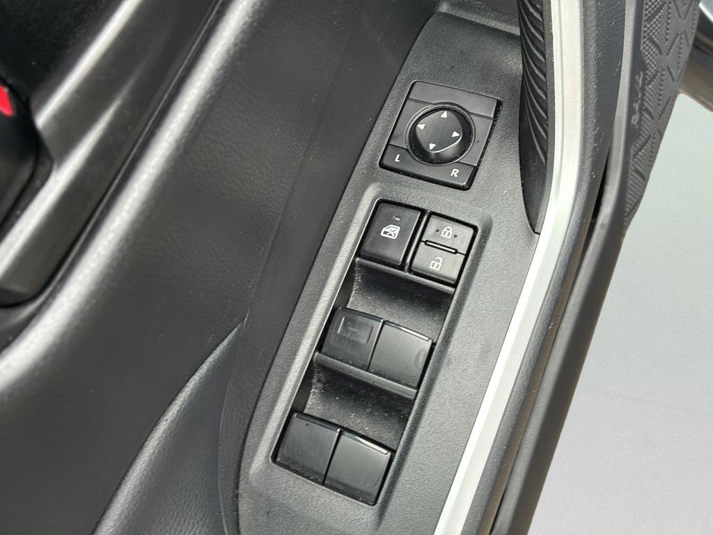 Used 2023 Toyota RAV4 LE image 18