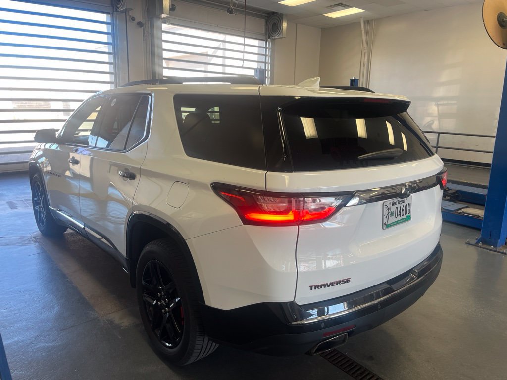 Used 2019 Chevrolet Traverse Premier w/ Redline Edition AWD/4WD image 10