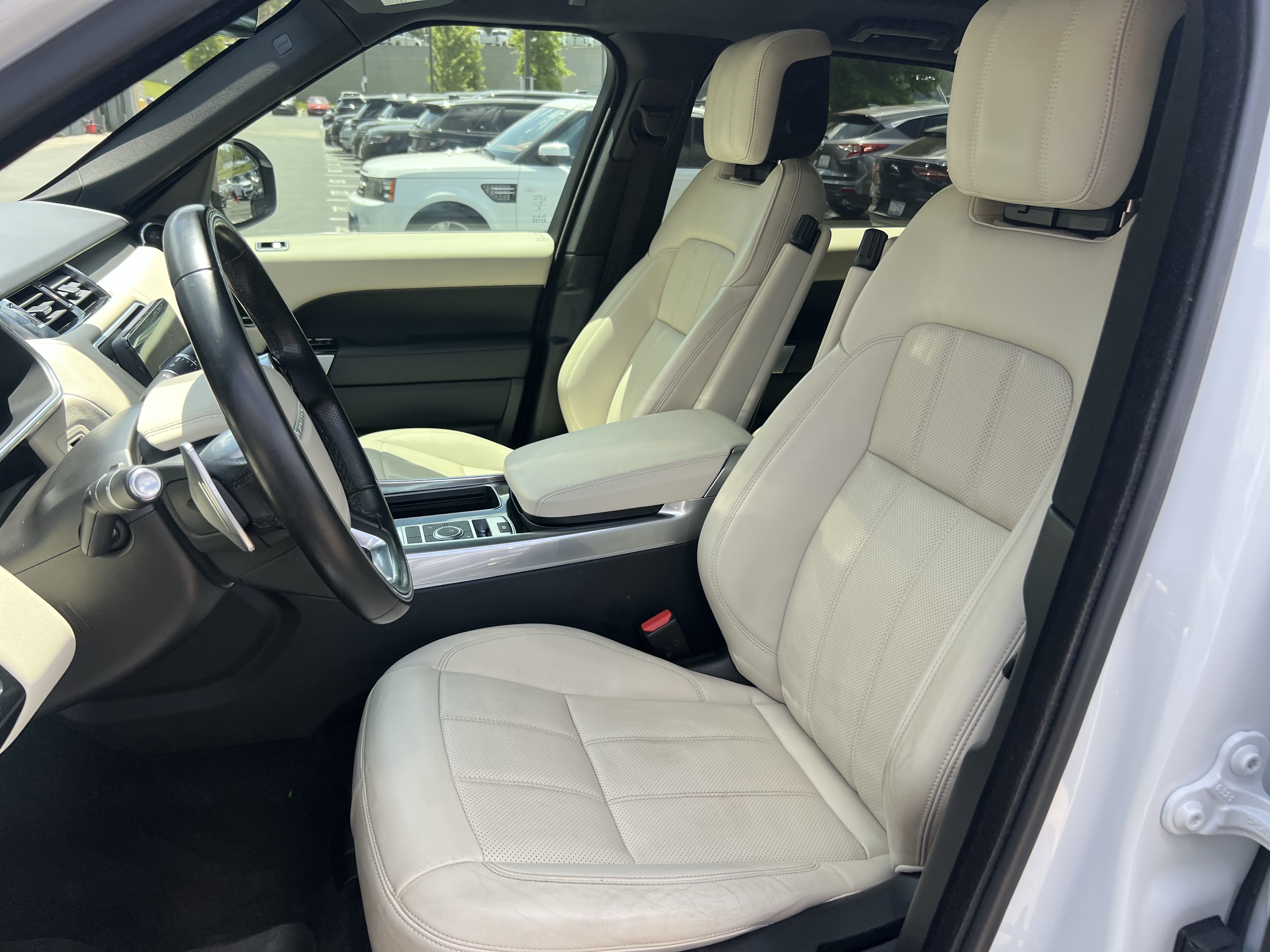 Used 2022 Land Rover Range Rover Sport HSE Silver Edition AWD/4WD image 16