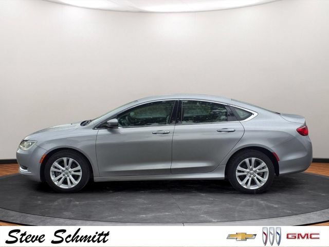 Used 2015 Chrysler 200 Limited w/ Convenience Group FWD image 2