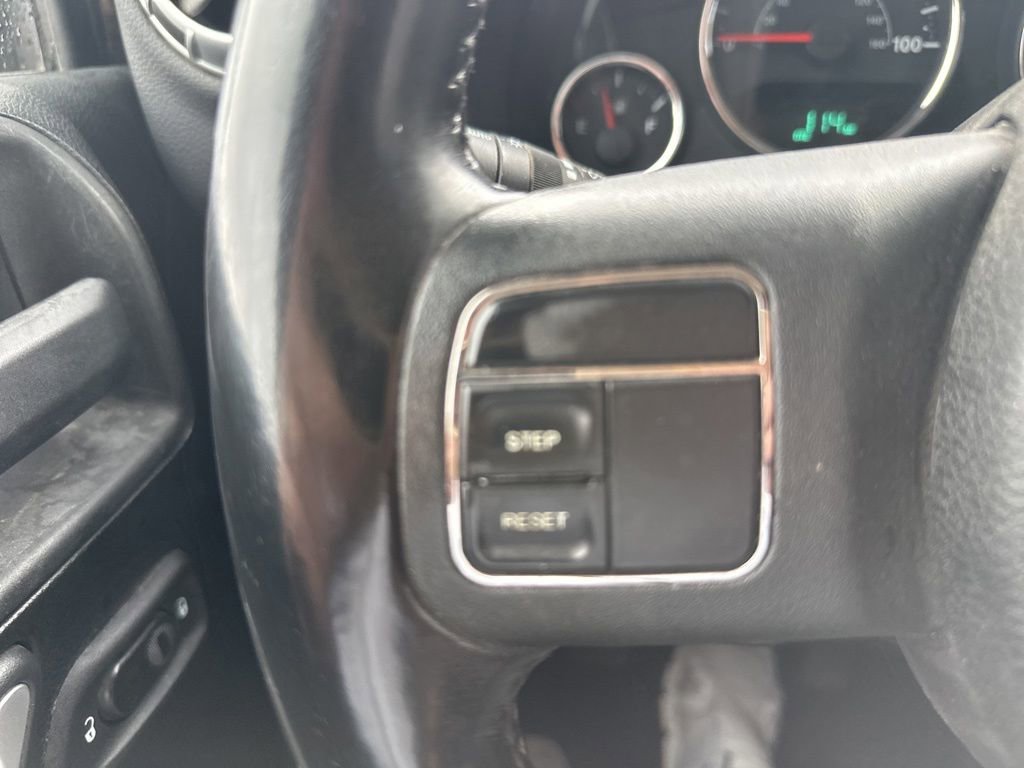 Used 2012 Jeep Wrangler Sahara AWD/4WD image 7