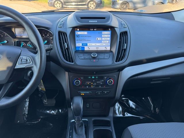 Certified 2018 Ford Escape SE w/ SE Sync 3 Package image 2