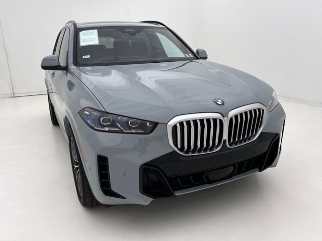 Certified 2024 BMW X5 xDrive40i w/ M Sport Package AWD/4WD video 3